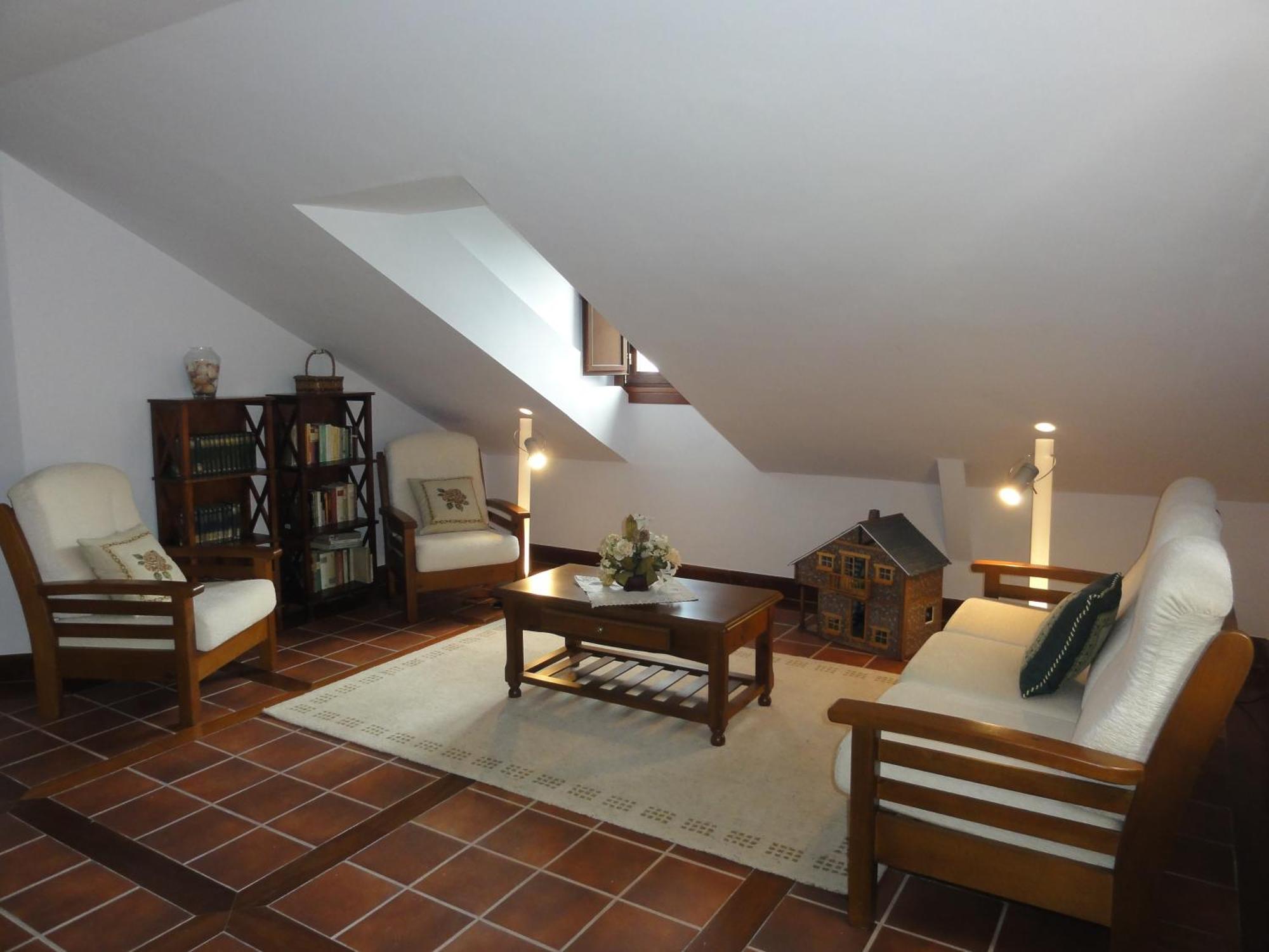 Hotel Mirador De Moriyón 2*
